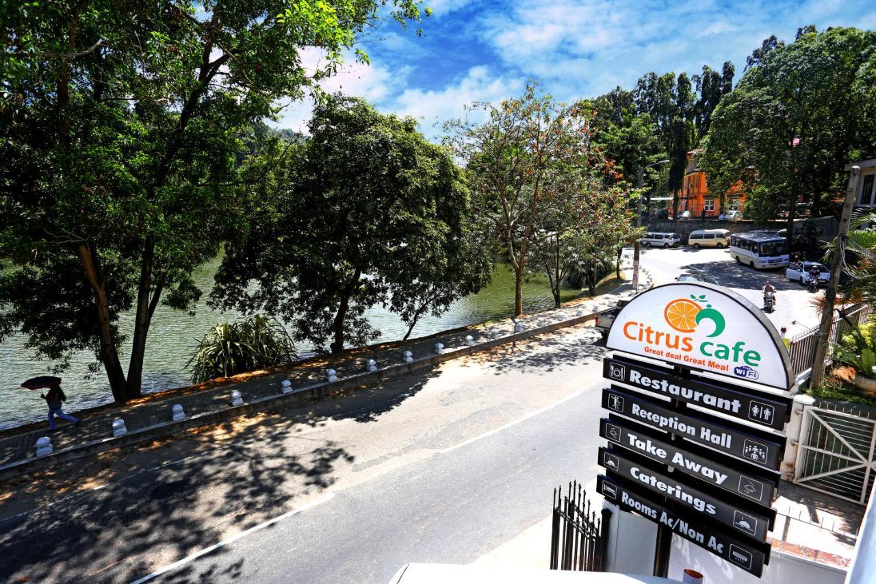 Citrus Cafe & Restaurant Ξενοδοχείο Κάντι Εξωτερικό φωτογραφία